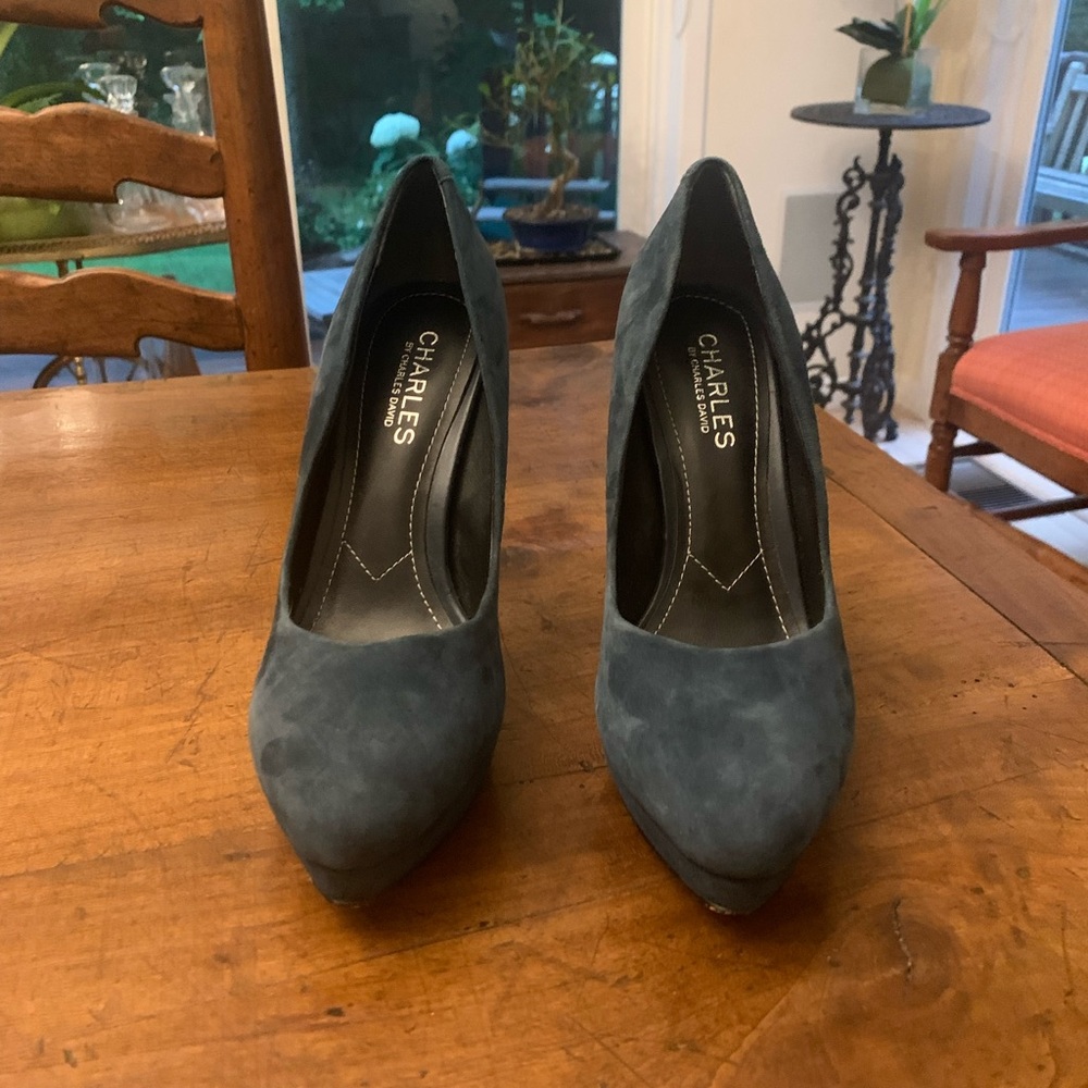 Charles by Charles David suede platform pumps